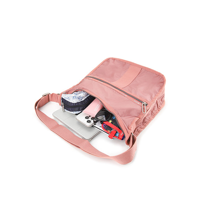 Essential Medium Hobo In Dusty Pink C - 42171241234734