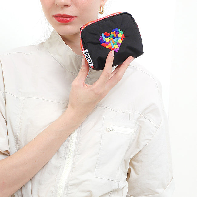 Square Cosmetic In Tetris Heart Emb Sq Cosm - 42133807759662