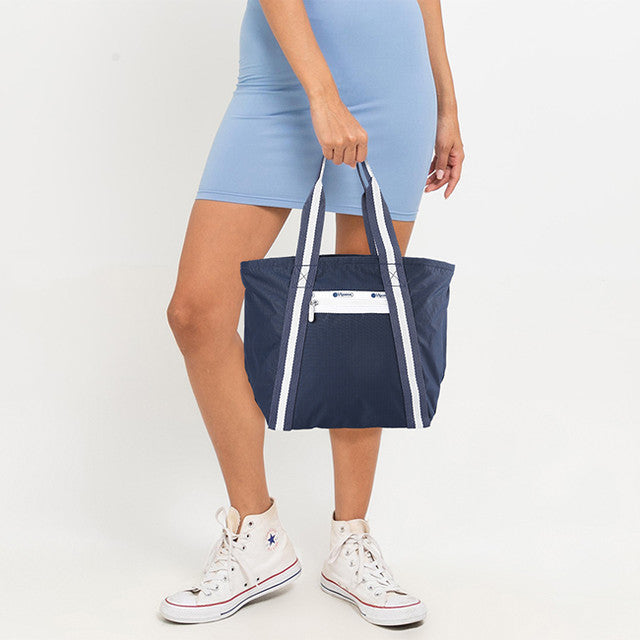 Sm E/W Everyday Tote In Spectator Deep Blue - 42071648993582