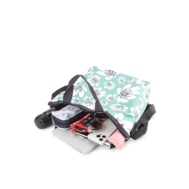 Deluxe Easy Carry Tote In Tropical Garden Green - 42171251654958