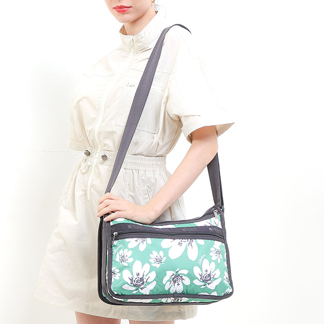 Deluxe Everyday Bag In Tropical Garden Green - 42171259715886